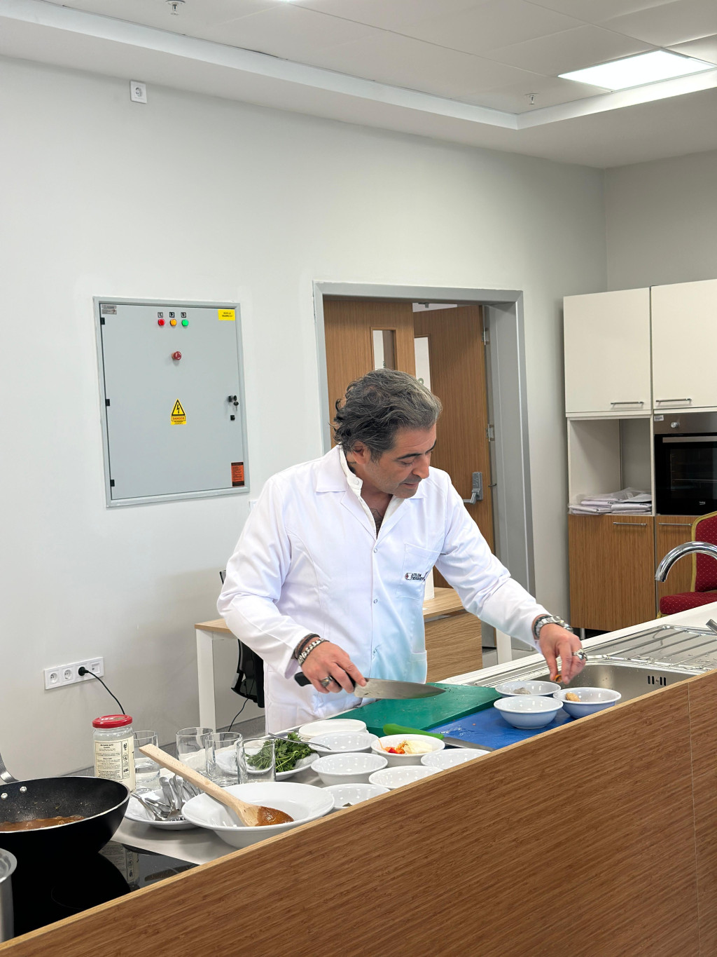 1748853934-WhatsApp Image 2025-06-02 at 10.22.48 _6_.jpeg